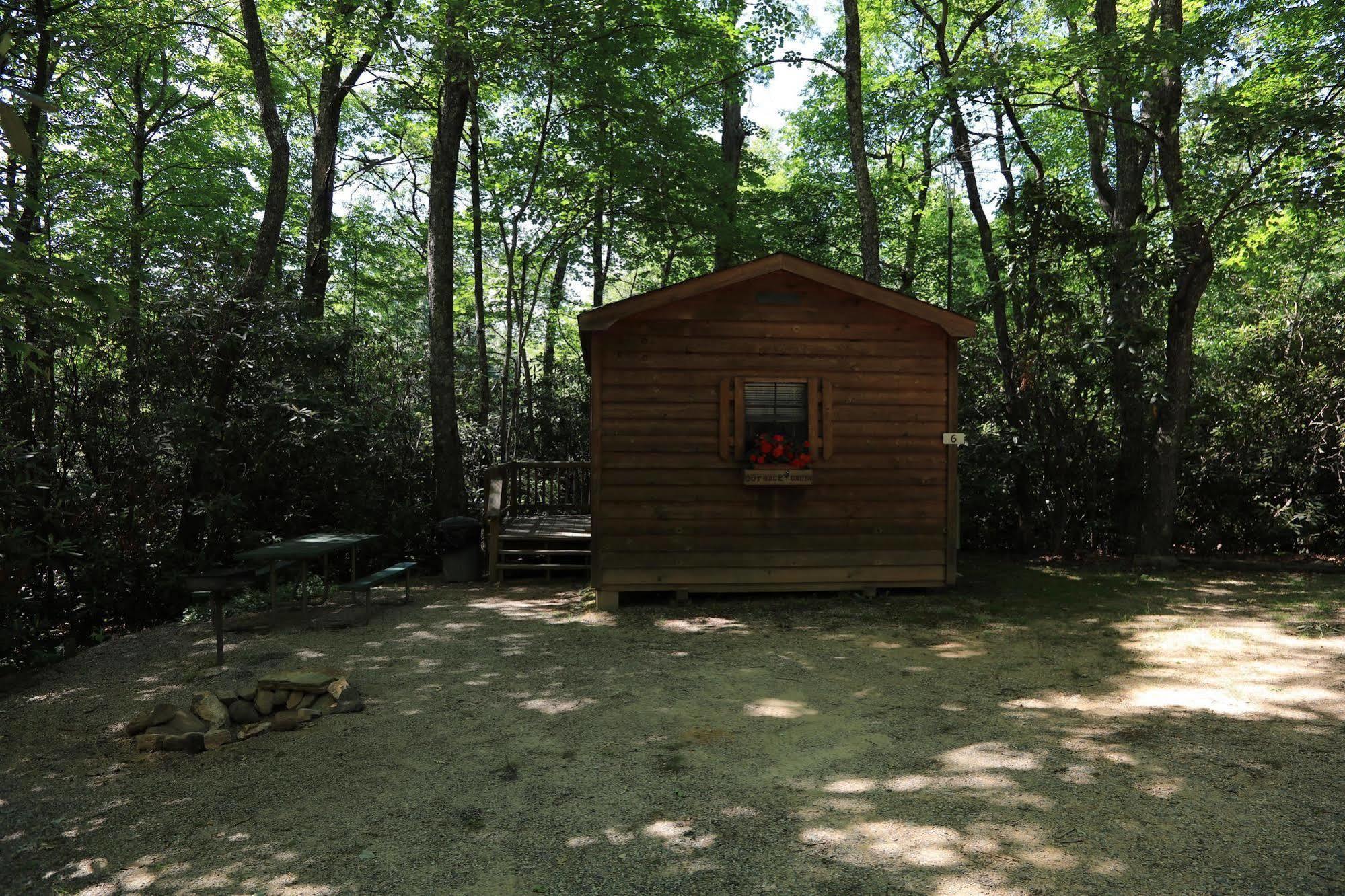 Linville Falls Campground, Rv Park, And Cabins 外观 照片