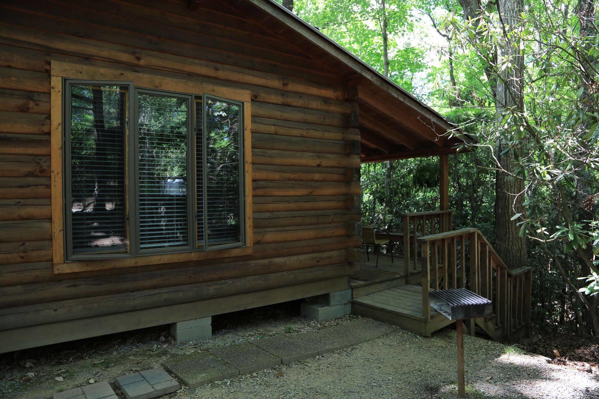 Linville Falls Campground, Rv Park, And Cabins 外观 照片