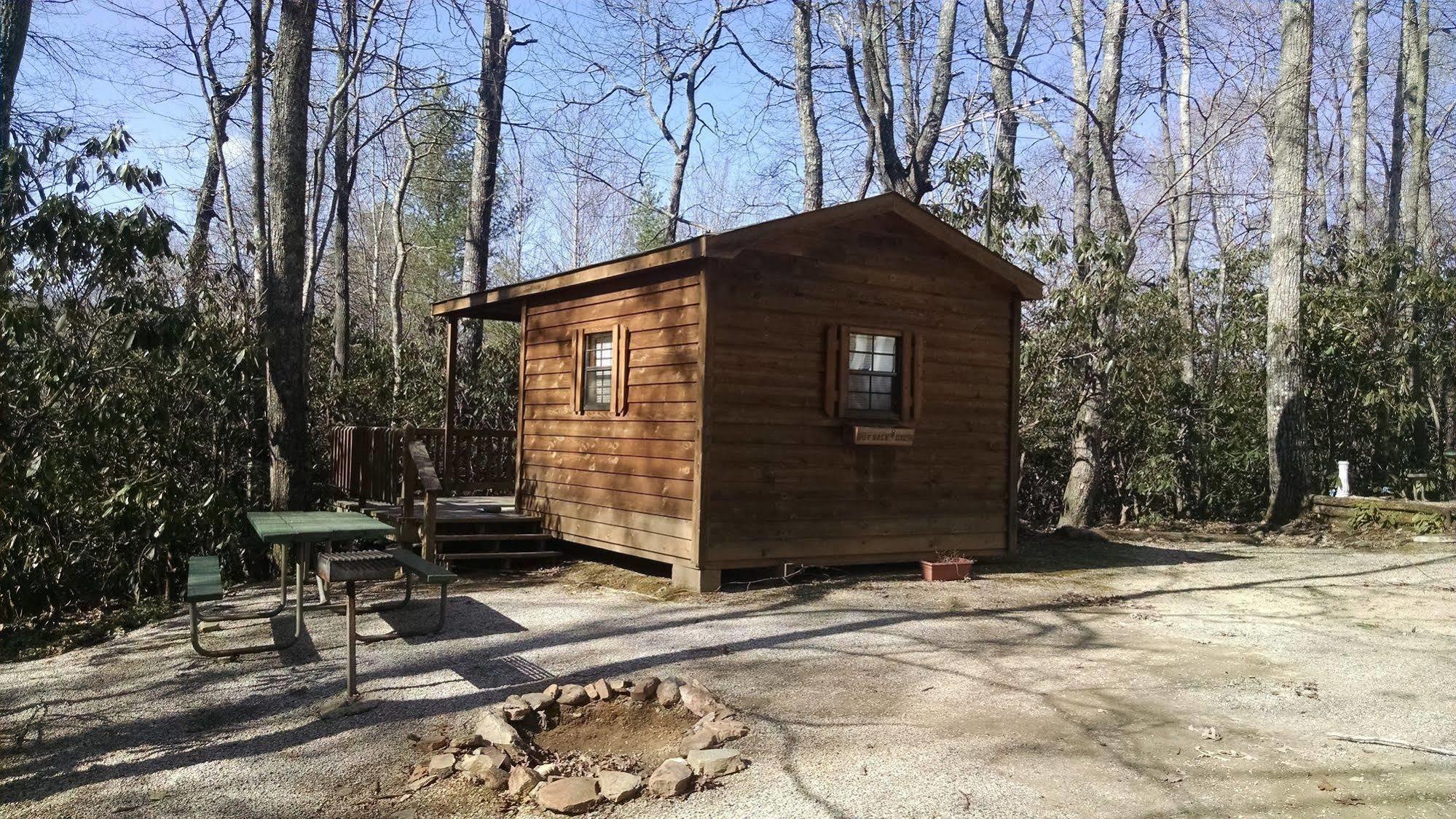 Linville Falls Campground, Rv Park, And Cabins 外观 照片