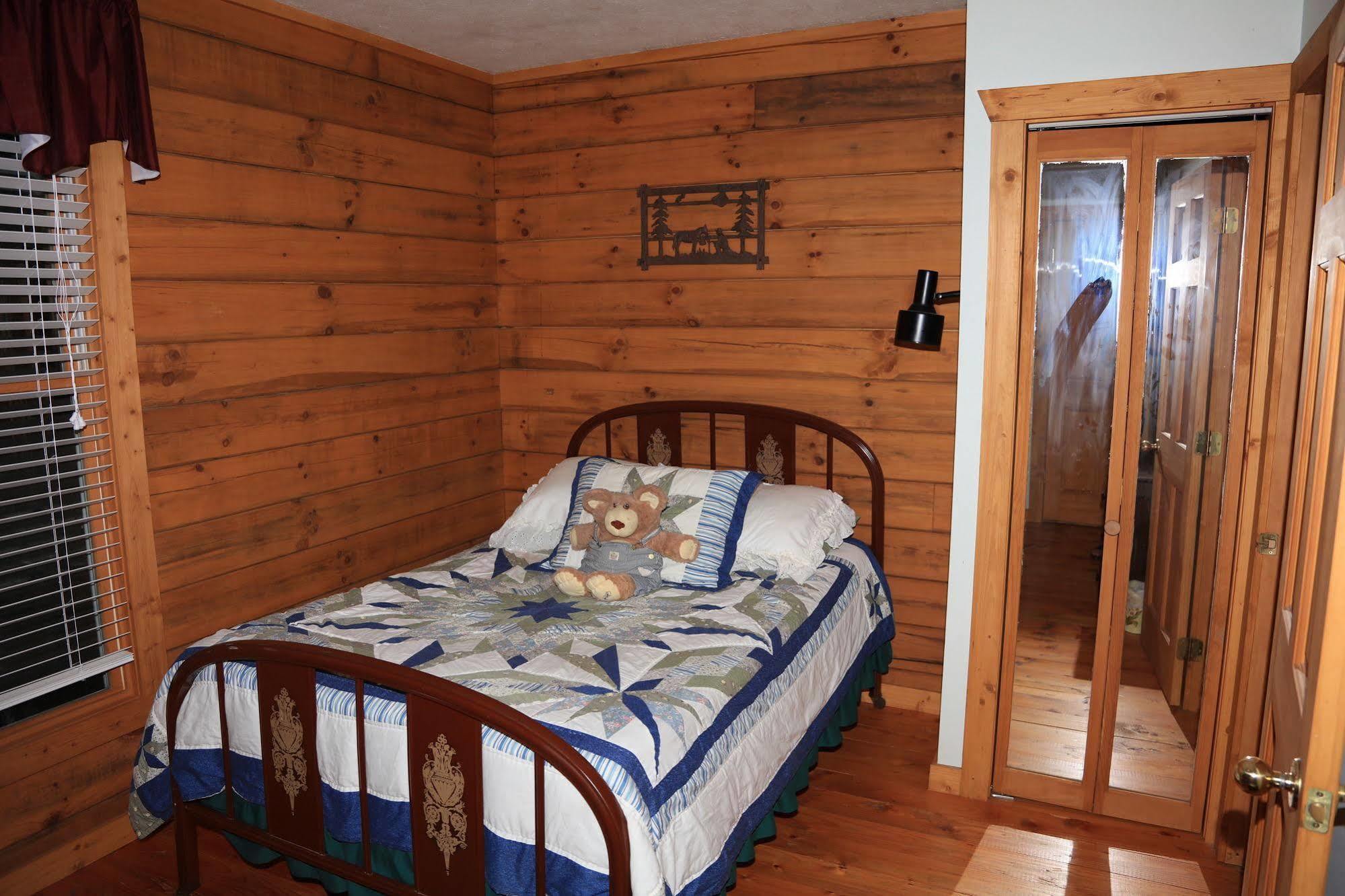 Linville Falls Campground, Rv Park, And Cabins 外观 照片